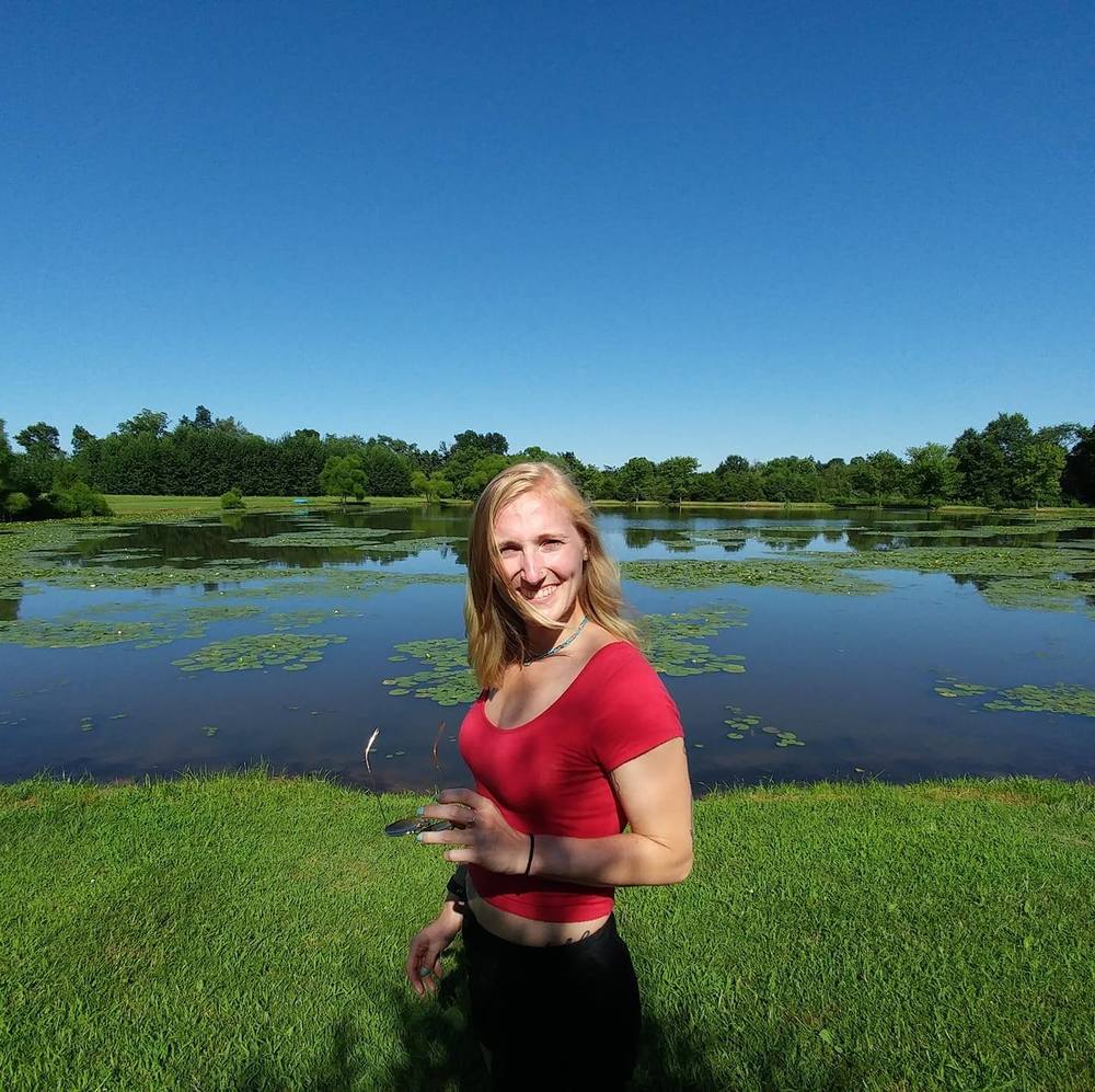 Meet your Posher, Brooke